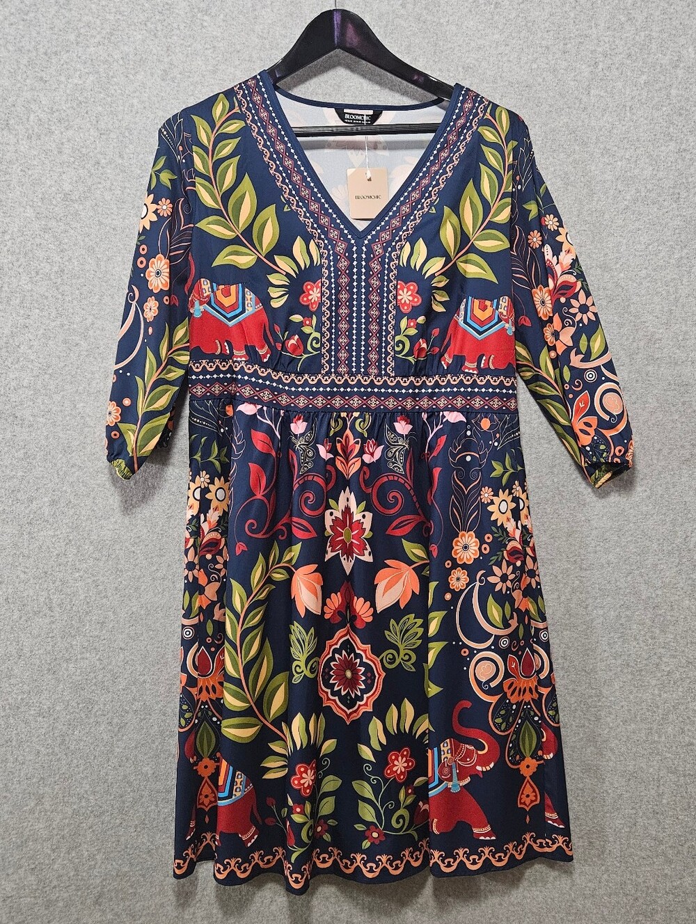 BloomChic Navy Floral Midi Dress Size 14/16